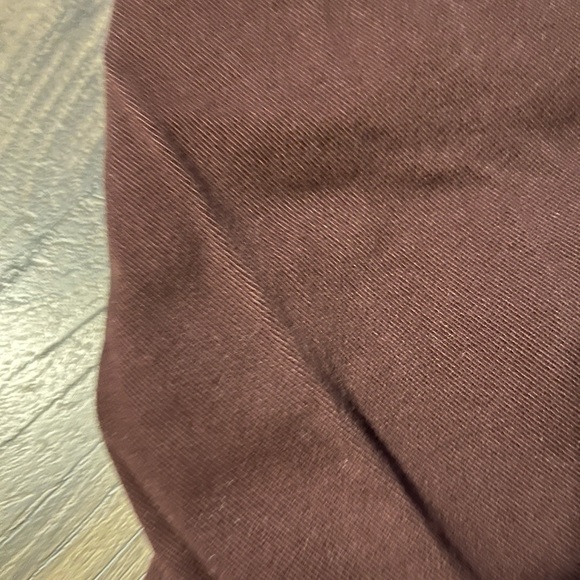 Brown with a hint of purple- size 12 Gloria Vanderbilt Amanda Jeans like new - Picture 3 of 4